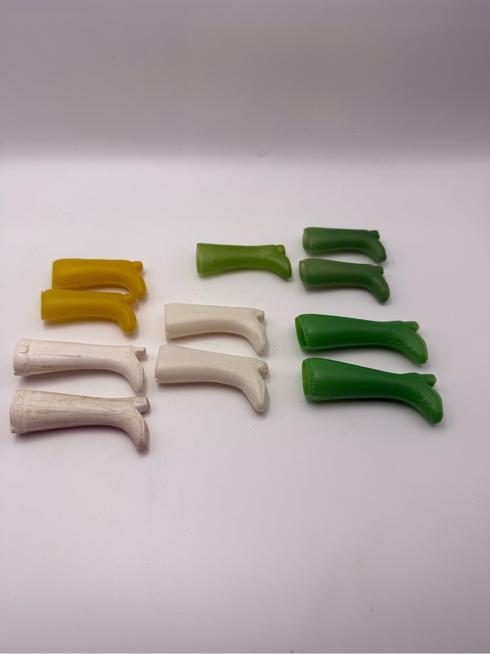 Vintage Barbie Doll Boots
Lot 5 Matching and 1 Odd